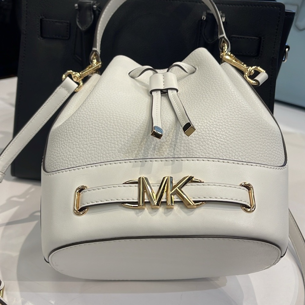 MICHAEL KORS 
Reed Medium Pebbled Leather Bucket Bag Satchel Crossbody Handbag - Picture 6 of 16